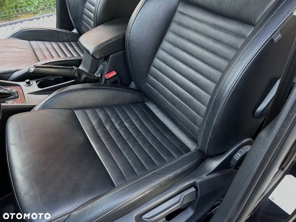 Skoda Octavia 2.0 TDI DSG RS - 17