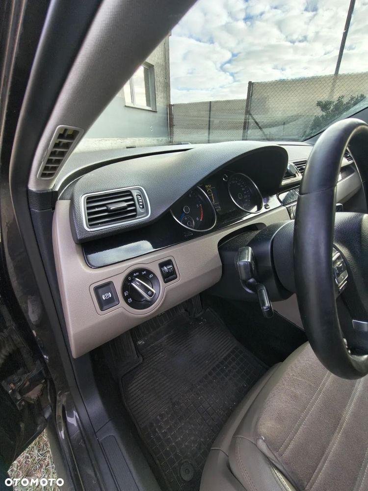 Volkswagen Passat Variant 2.0 TDI DPF 4Mot Highline - 30