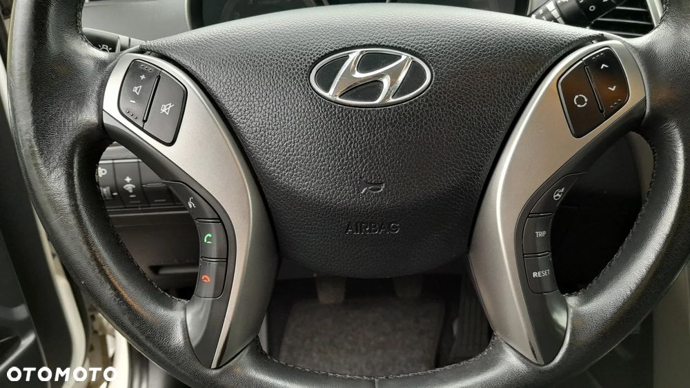 Hyundai i30 1.4 Style - 11