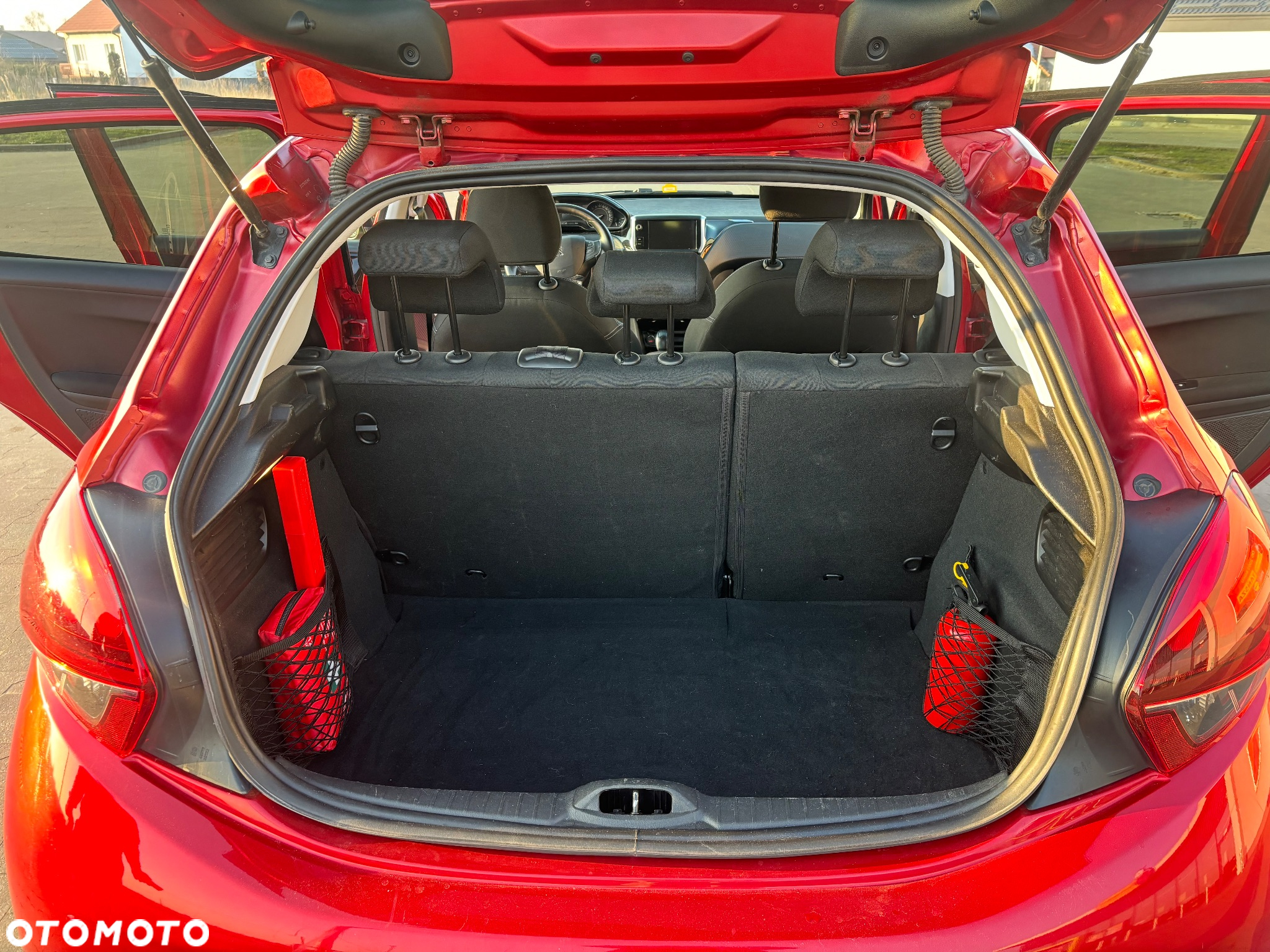 Peugeot 208 1.2 PureTech Allure - 13