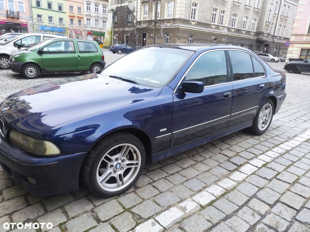 BMW Seria 5 520i - 4