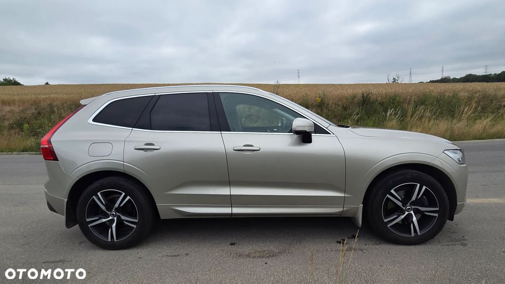 Volvo XC 60 D4 Momentum Pro - 5