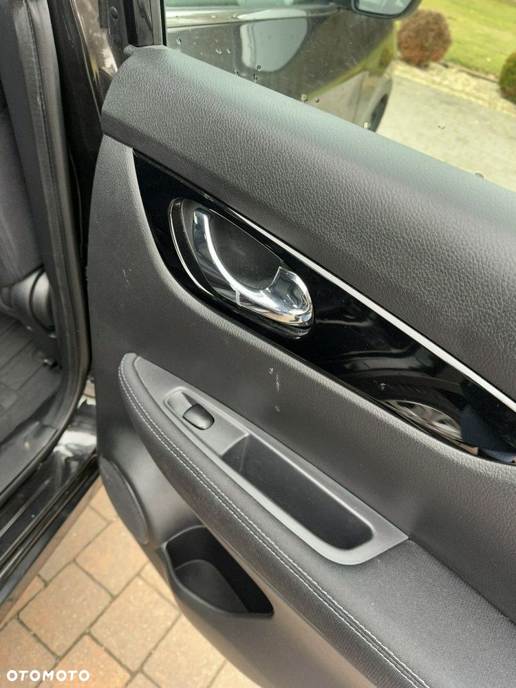 Nissan Qashqai - 37