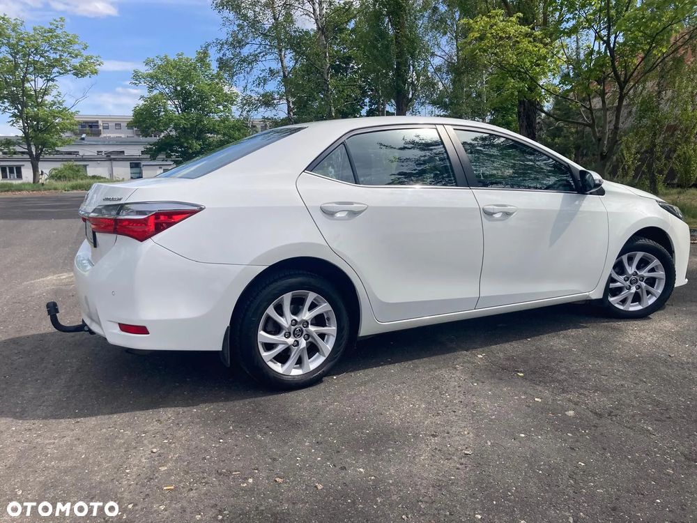Toyota Corolla 1.6 Comfort - 6