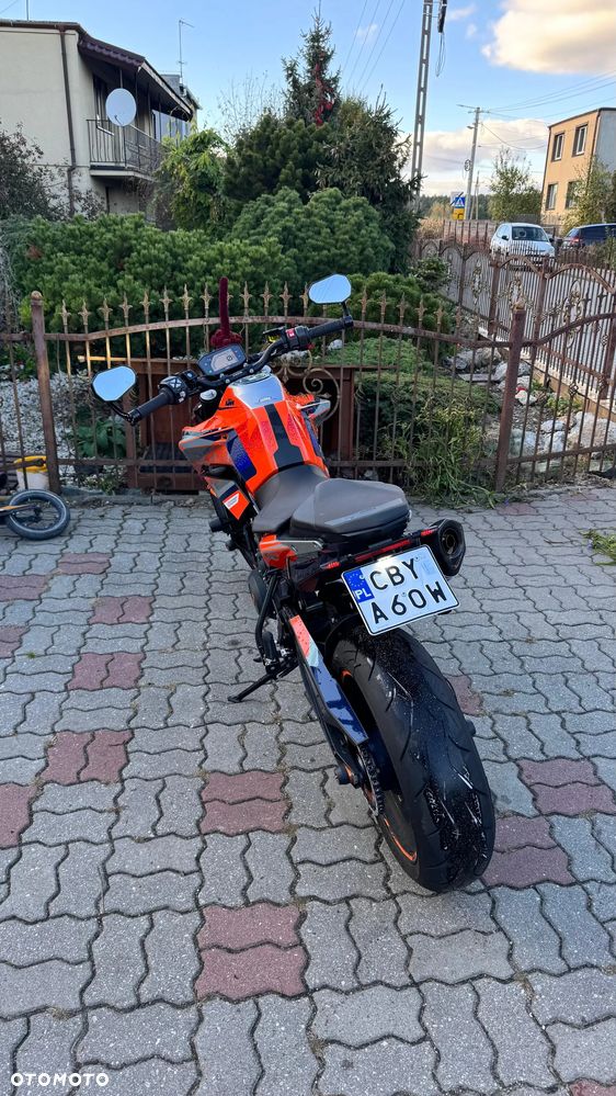 KTM Duke - 4