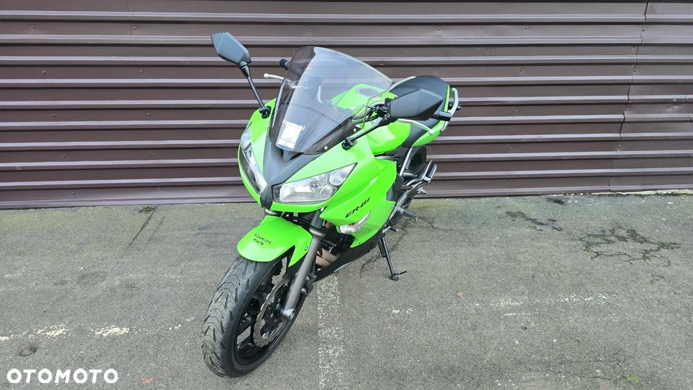 Kawasaki ER - 9