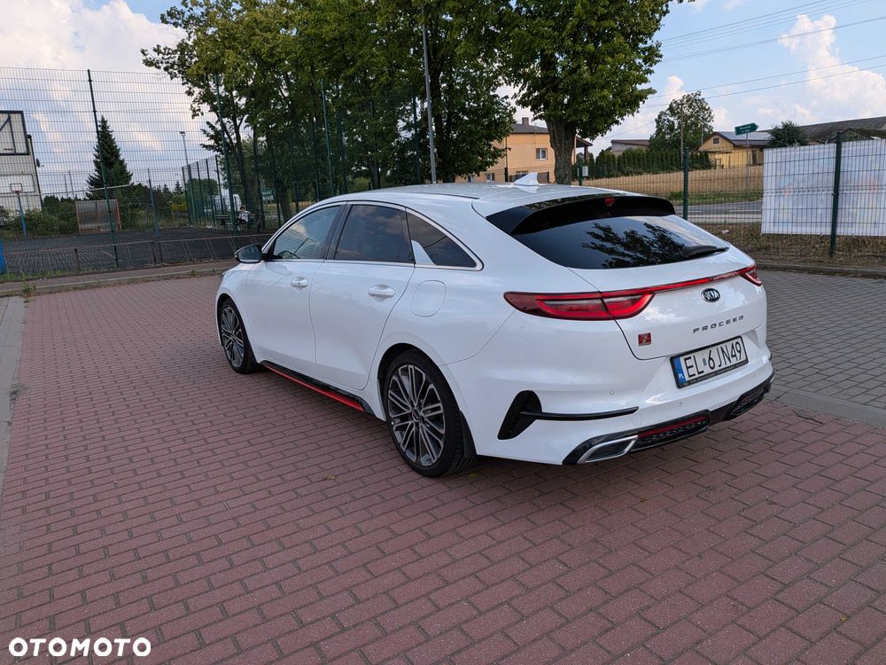 Kia ProCeed - 2
