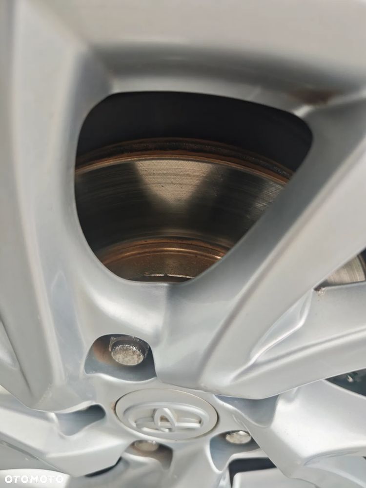 Toyota Auris 1.33 VVT-i Comfort - 22