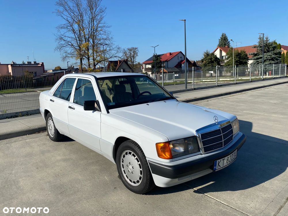 Mercedes-Benz W201 (190) - 7