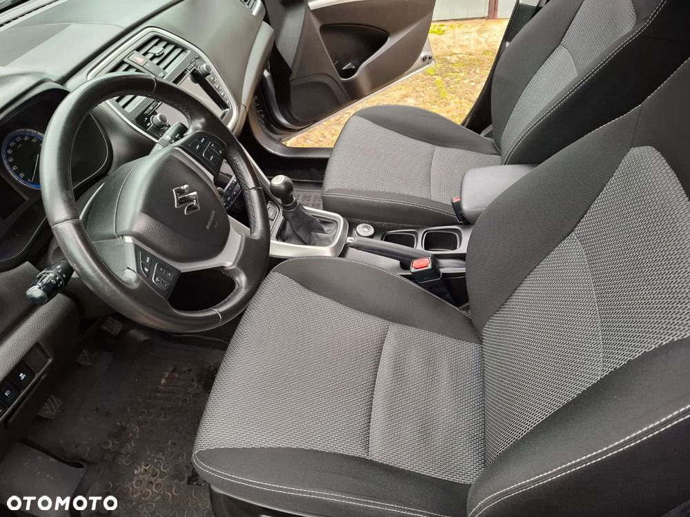 Suzuki SX4 S-Cross 1.6 Premium 4WD - 3