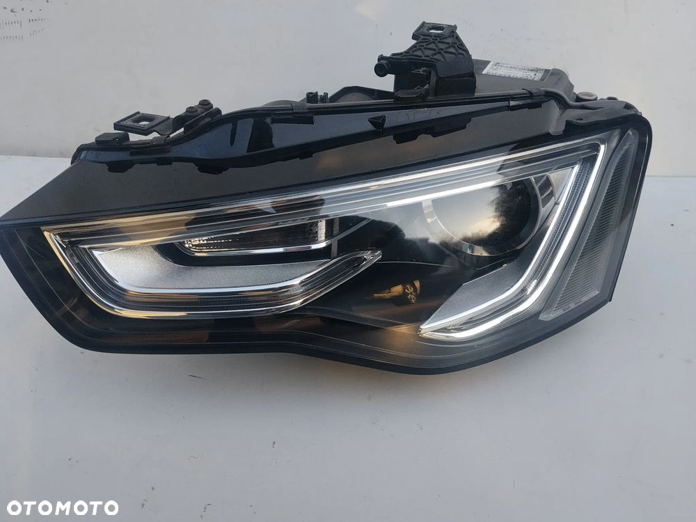 Lampa Lewa Bi Xenon nie skrętny LED Audi A5 8t lift - 1