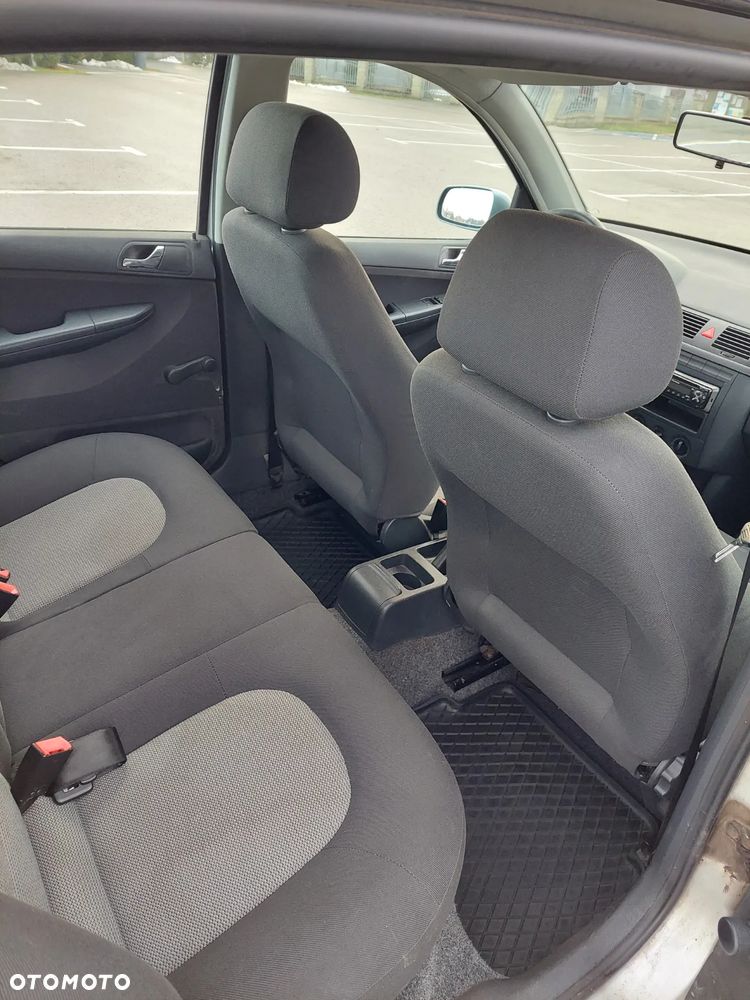 Skoda Fabia 1.2 HTP Choice - 10