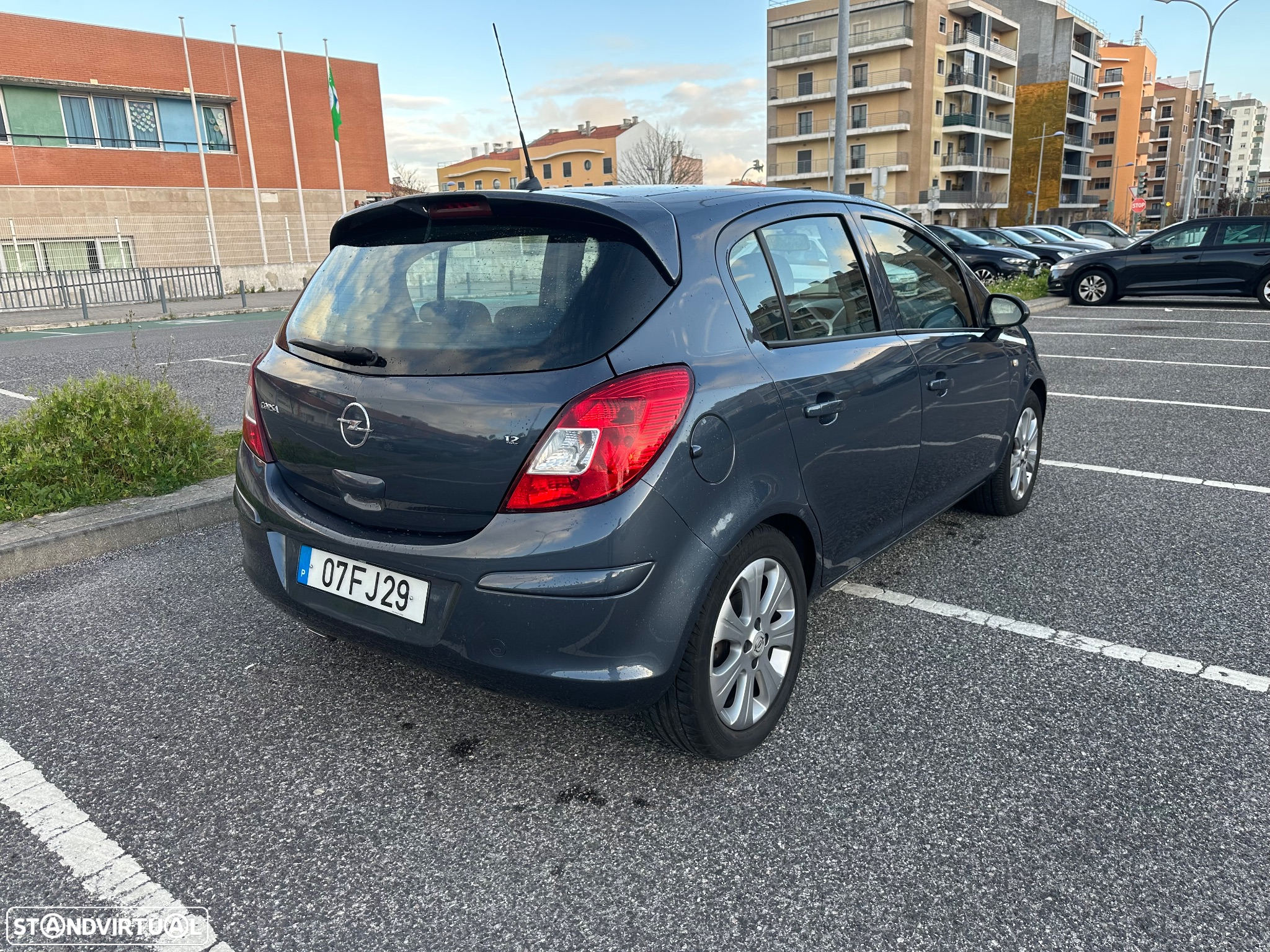 Opel Corsa 1.2 Enjoy - 8