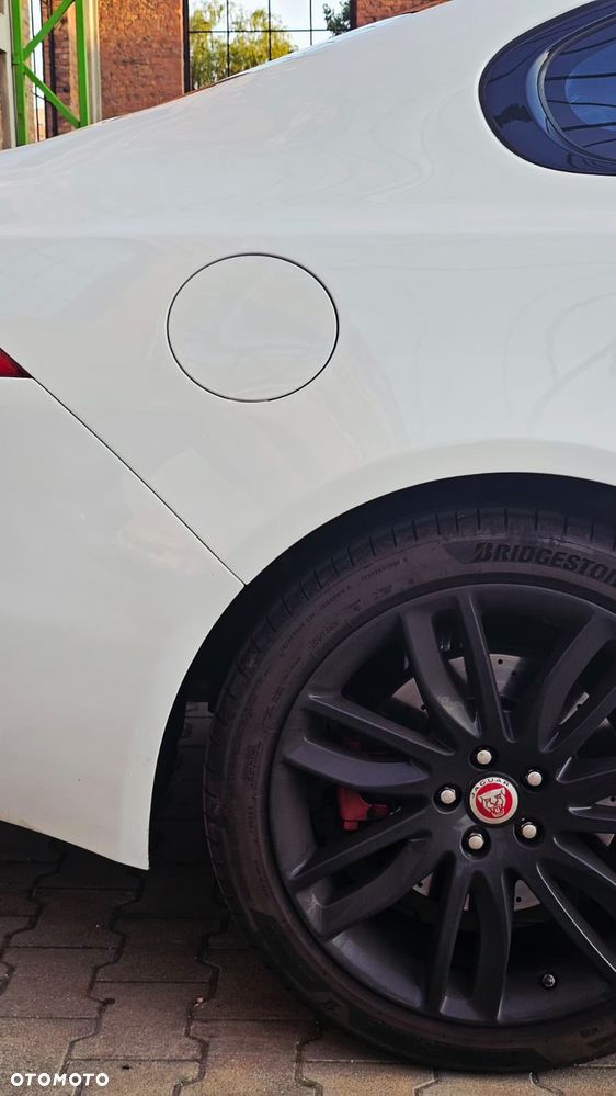Jaguar XF 2.0 T Prestige - 15