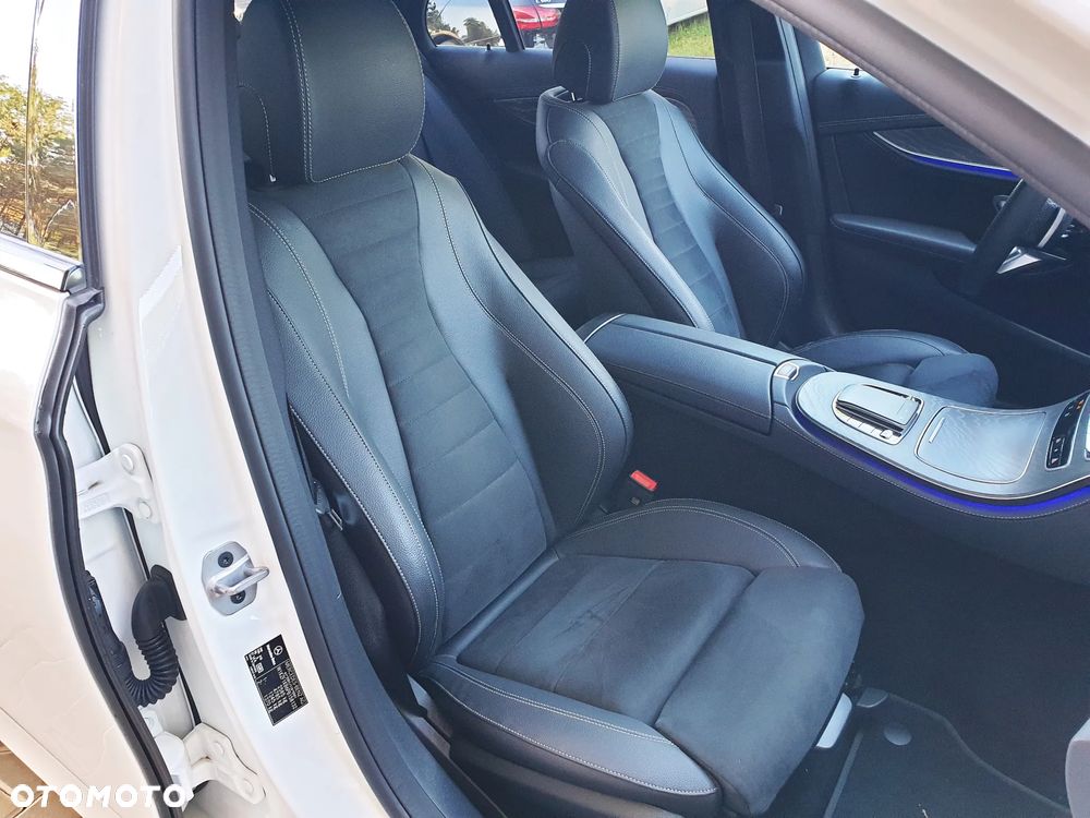 Mercedes-Benz Klasa E 300 d 4Matic 9G-TRONIC AMG Line - 19