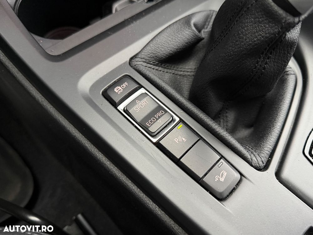 BMW X1 xDrive18d - 16