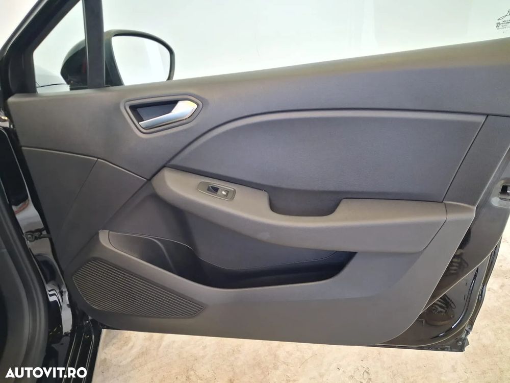 Renault Clio V TCe 90 Evolution - 19
