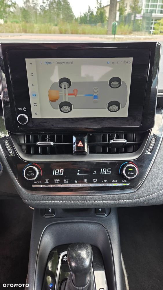 Toyota Corolla 1.8 Hybrid Business Edition - 16