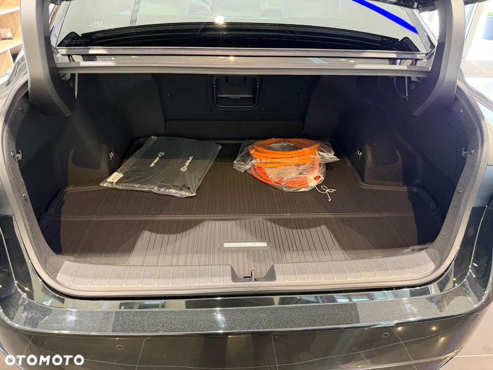 Lexus ES - 18