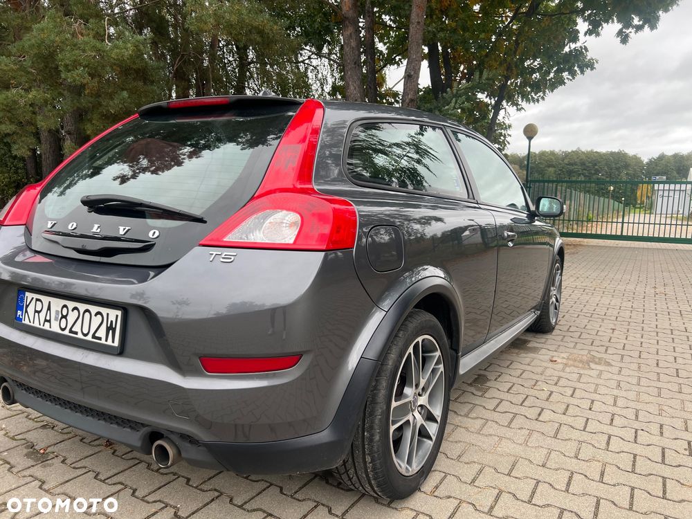 Volvo C30 T5 Momentum - 8