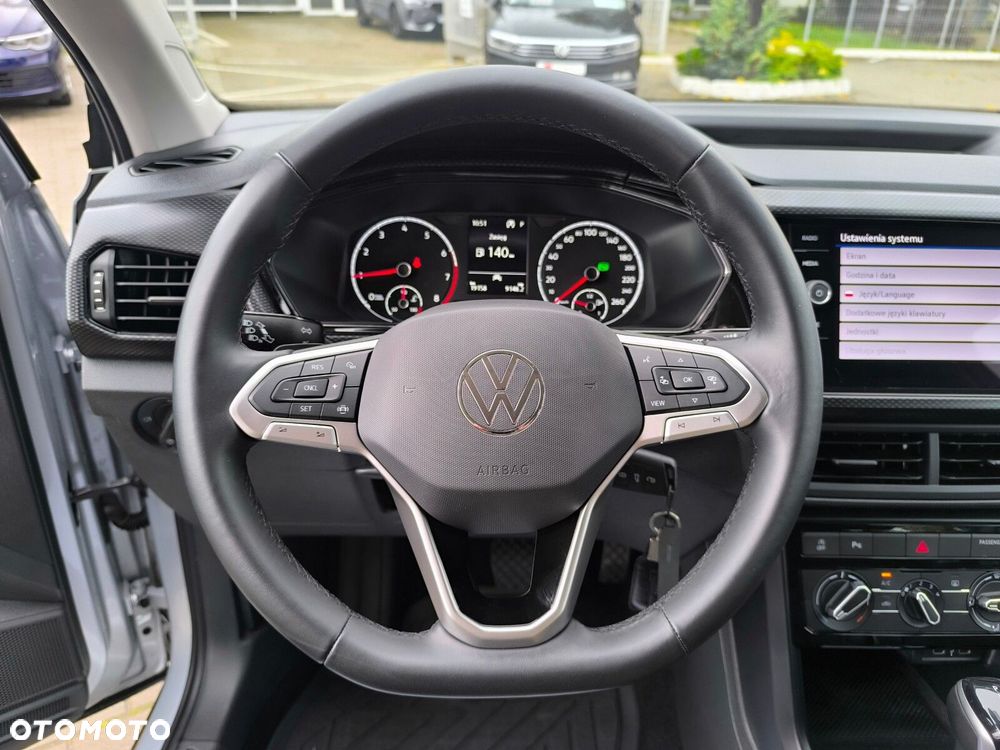 Volkswagen T-Cross - 12
