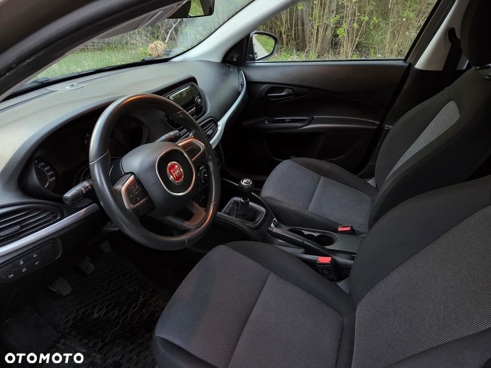 Fiat Tipo 1.4 16V EU6d - 32