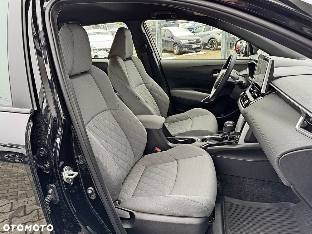 Toyota Corolla Cross - 10