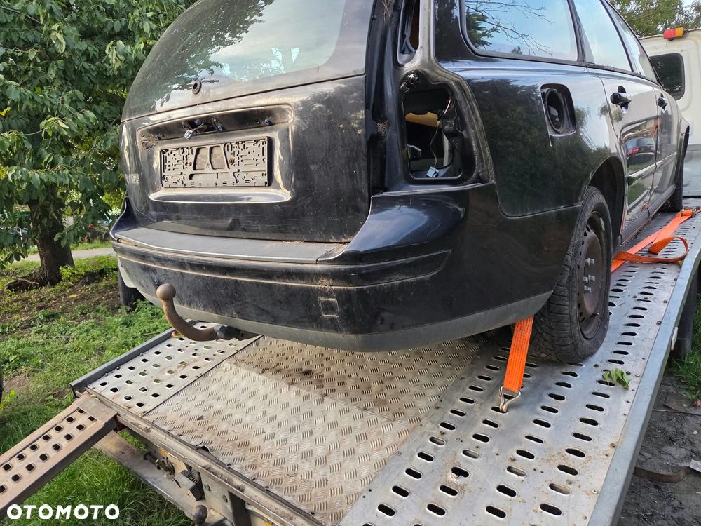Części HAK do Volvo V50 kombi 2.0 diesel  2005r - 2