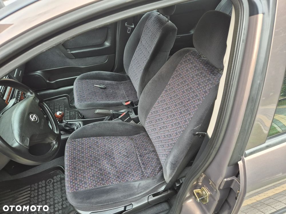 Opel Astra - 14