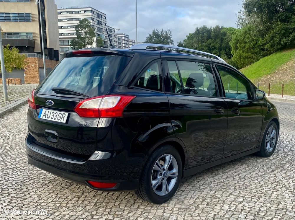 Ford Grand C-Max 1.5 TDCi S&S Titanium - 4