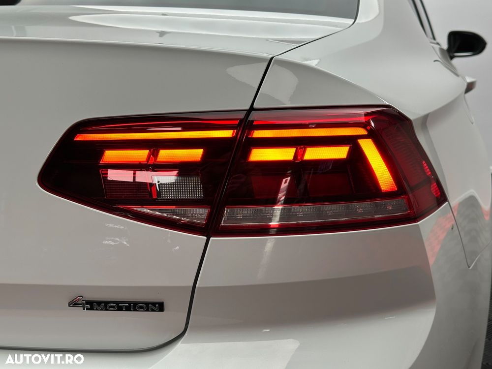 Volkswagen Passat - 37