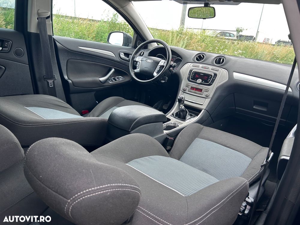 Ford Mondeo 2.0 TDCI Viva Trend - 8