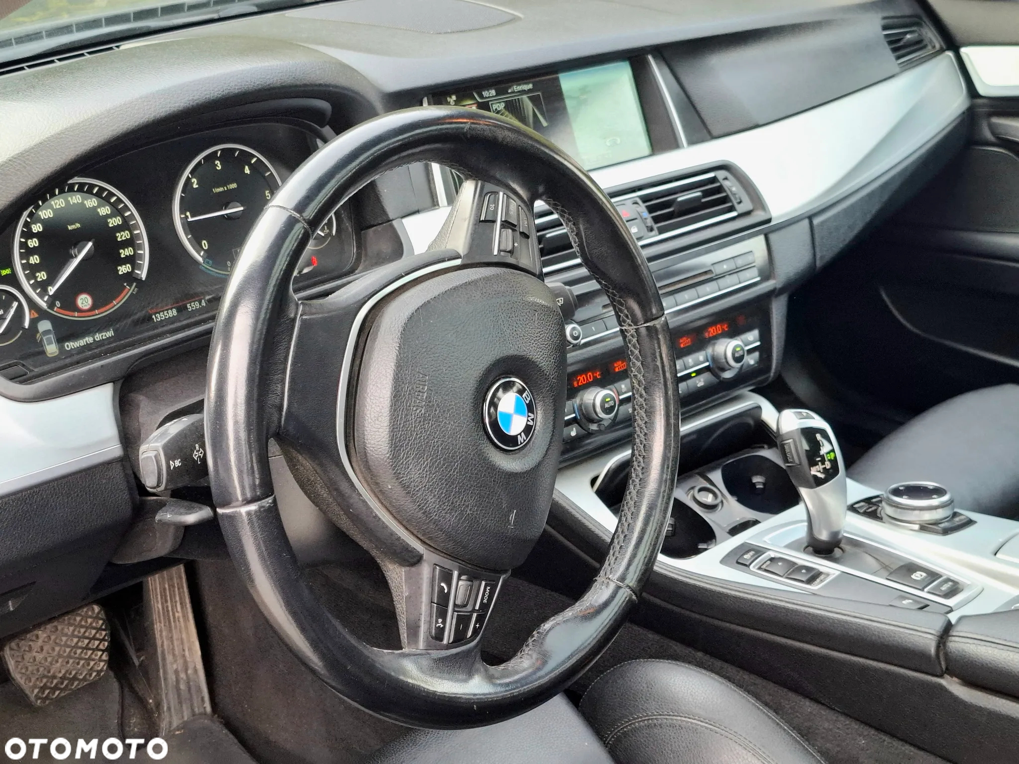 BMW Seria 5 520d Touring - 8