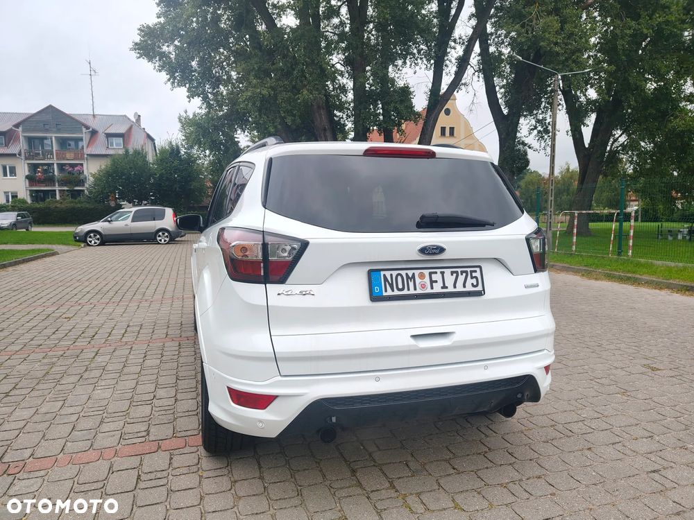 Ford Kuga 1.5 EcoBoost 2x4 ST-Line - 21