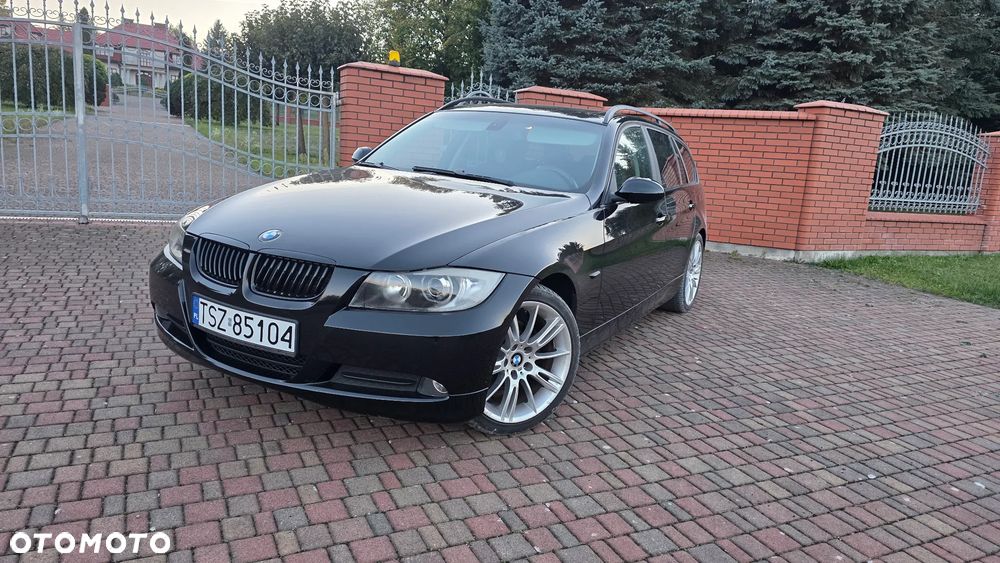 BMW 318I 2008 photo 3
