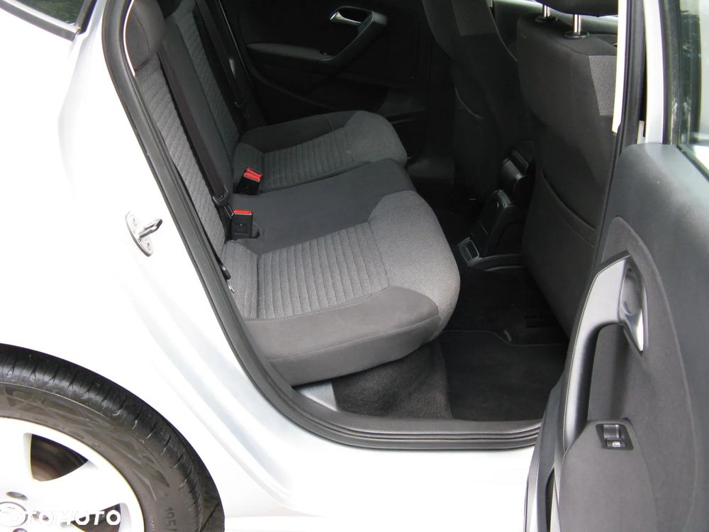 Volkswagen Polo 1.4 16V Highline Optimum - 33
