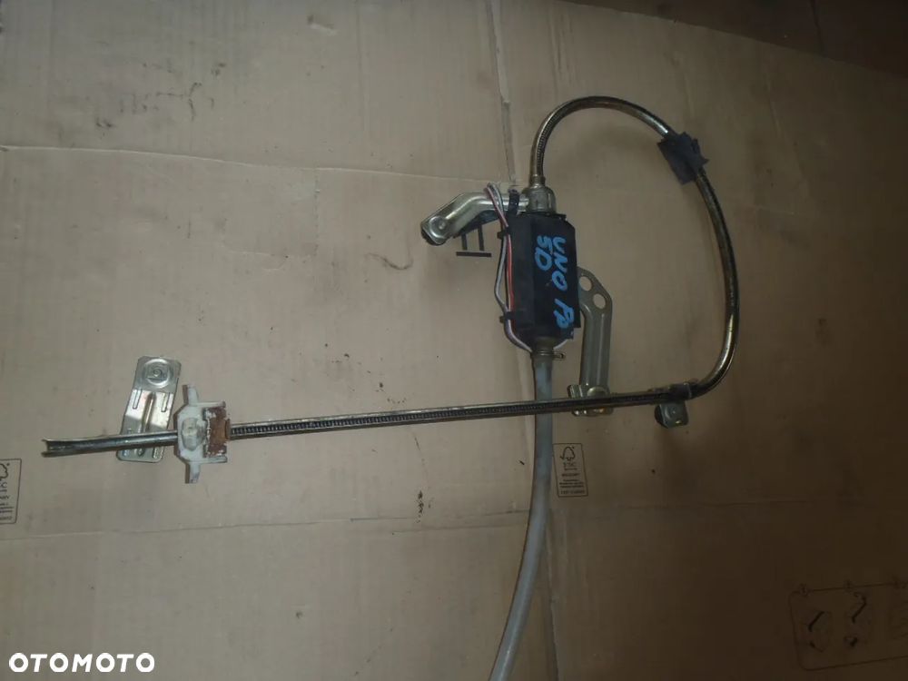 mechanizm podnośnik silniczek szyby elektryczny z drzwi boczek tapicerka fiat uno prawy uno 3 drzwi lewy prawy - 2