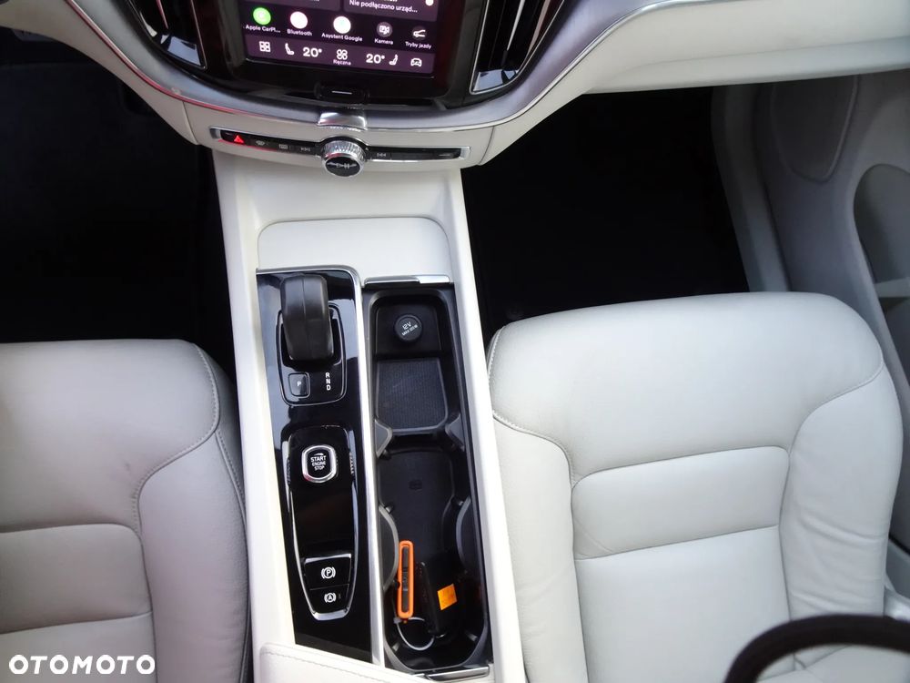 Volvo XC 60 B4 D Momentum Pro - 39