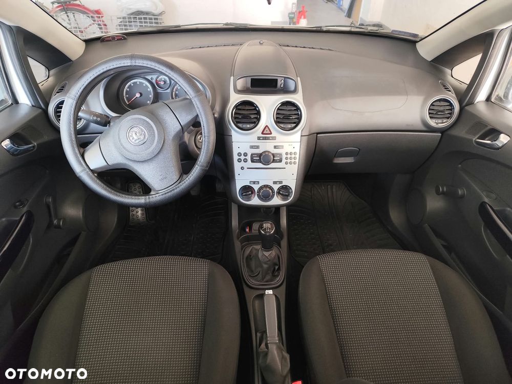Opel Corsa - 3