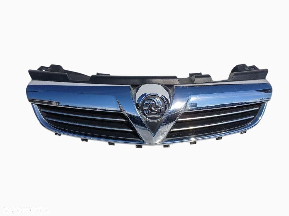 ATRAPA GRILL ZNACZEK LOGO CHROM OPEL ZAFIRA B LIFT 13247331 - 1