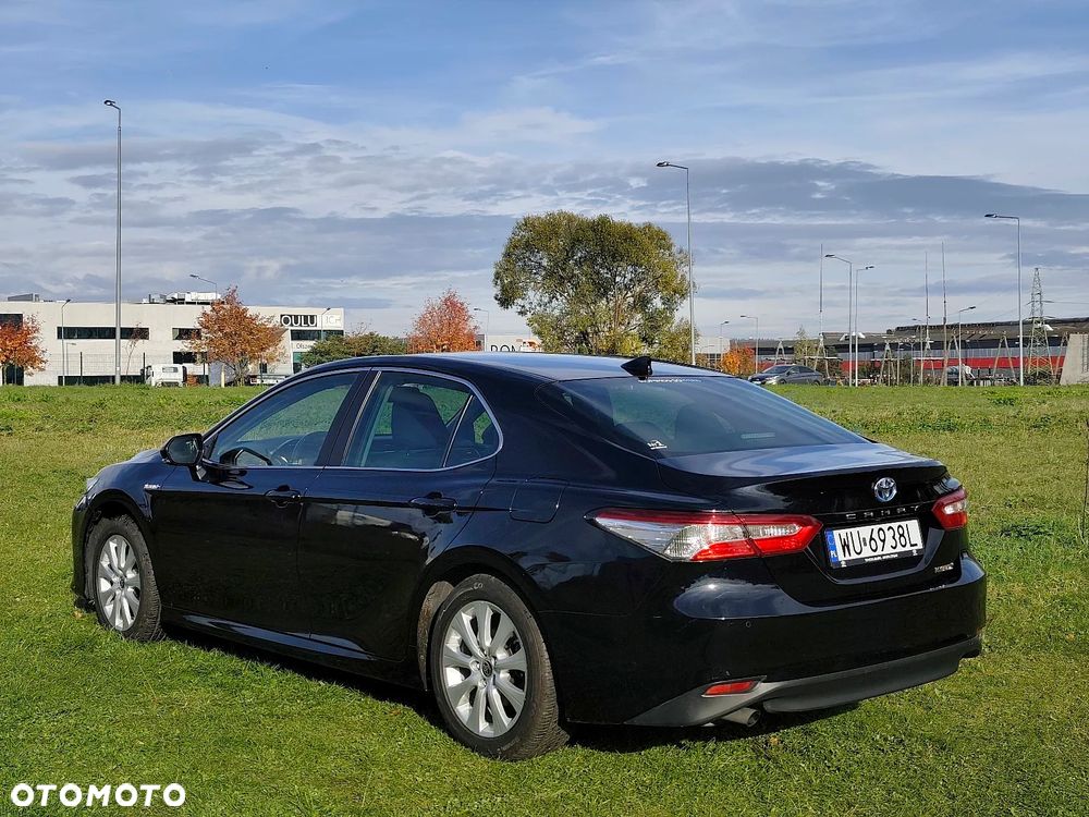 Toyota Camry 2.5 Hybrid Comfort CVT - 3