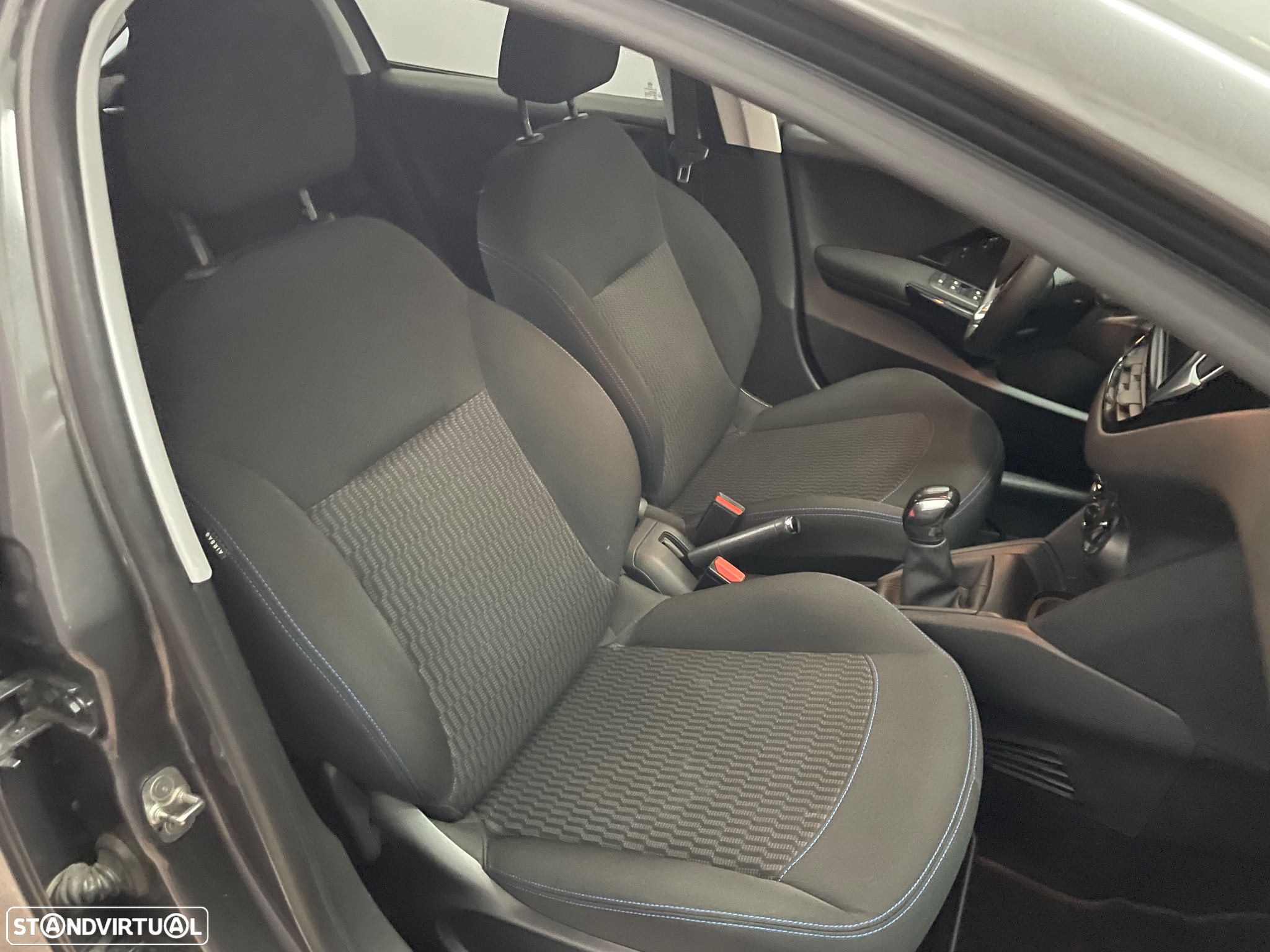 Peugeot 208 PureTech 82 Stop & Start Signature - 22