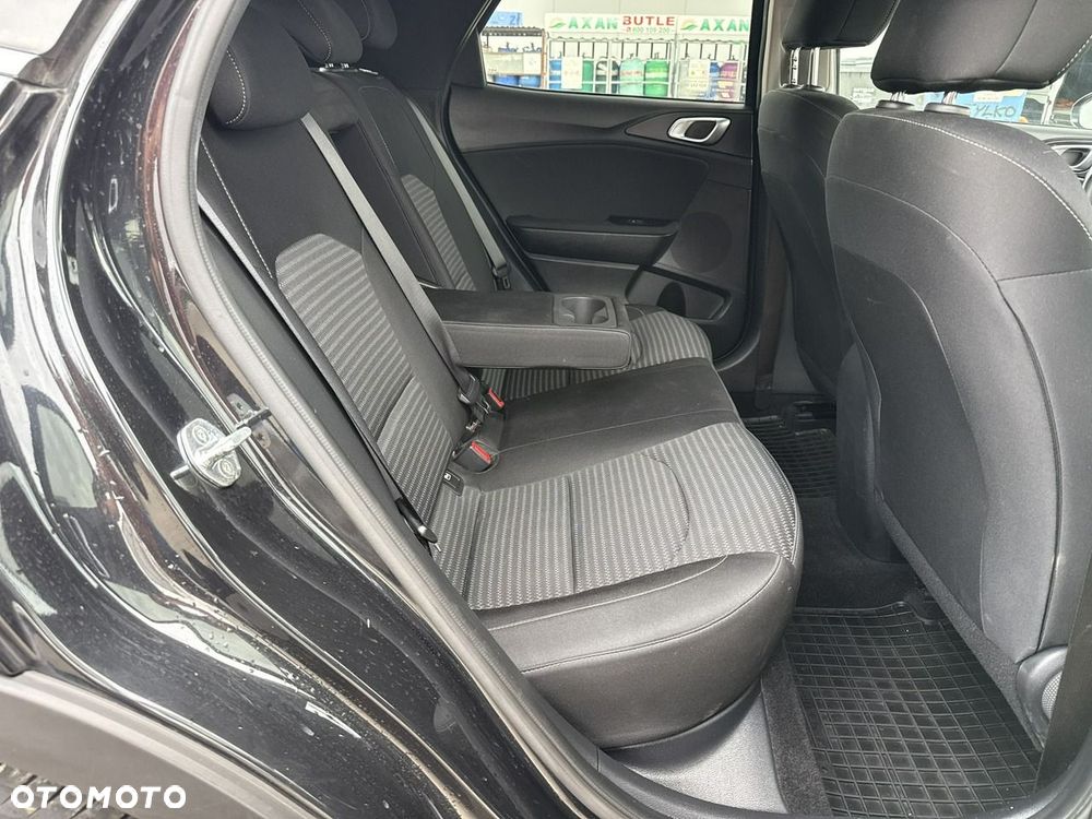 Kia XCeed 1.5 T-GDI M - 18