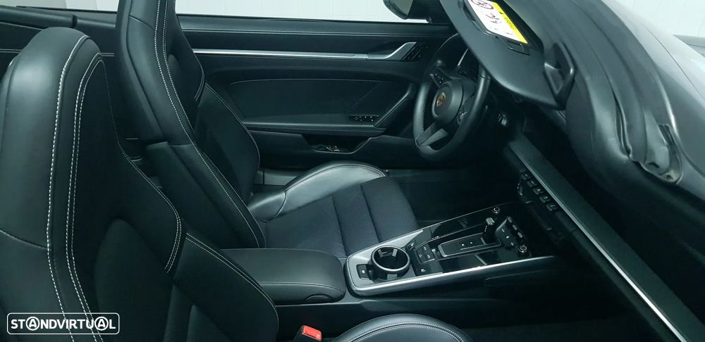 Porsche 911 (992) Carrera Cabriolet PDK - 11