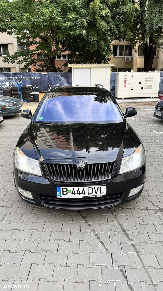 Skoda Octavia Combi 1.6 TDI DPF Elegance - 2