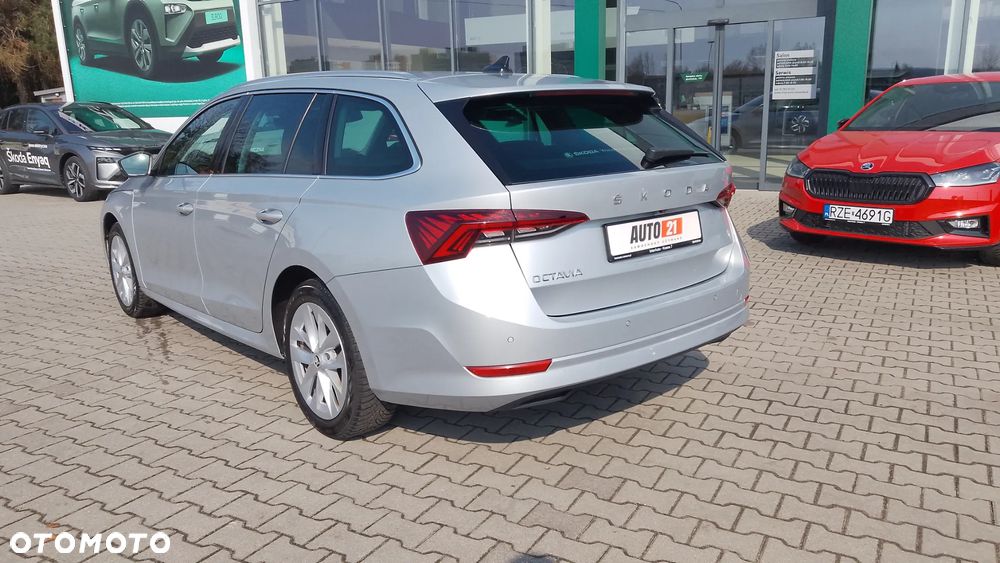 Skoda Octavia 2.0 TDI Ambition - 8