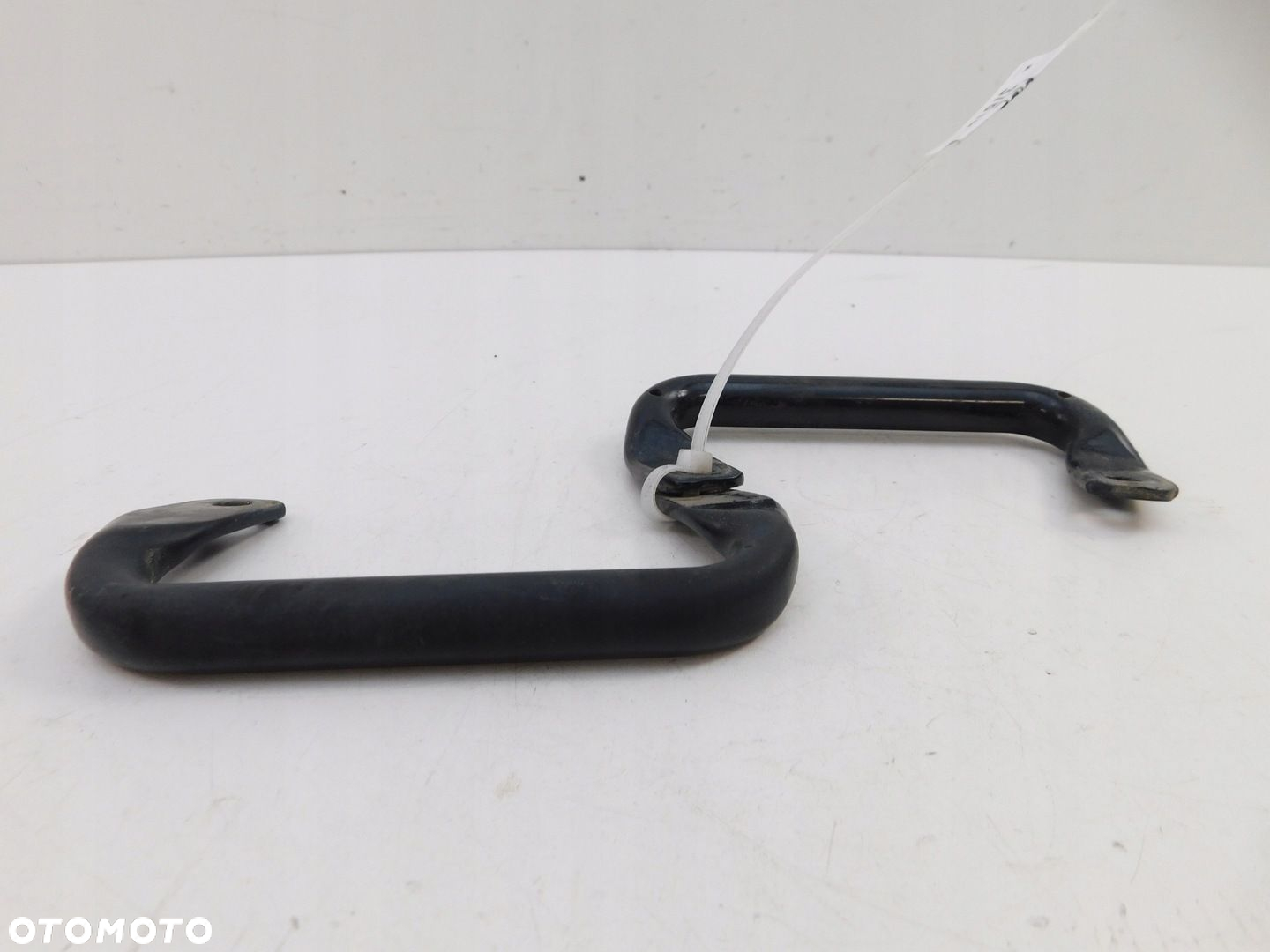 KYMCO KPW K-PIPE 50 UCHWYT PASAŻERA KOMPLET 2szt - 2