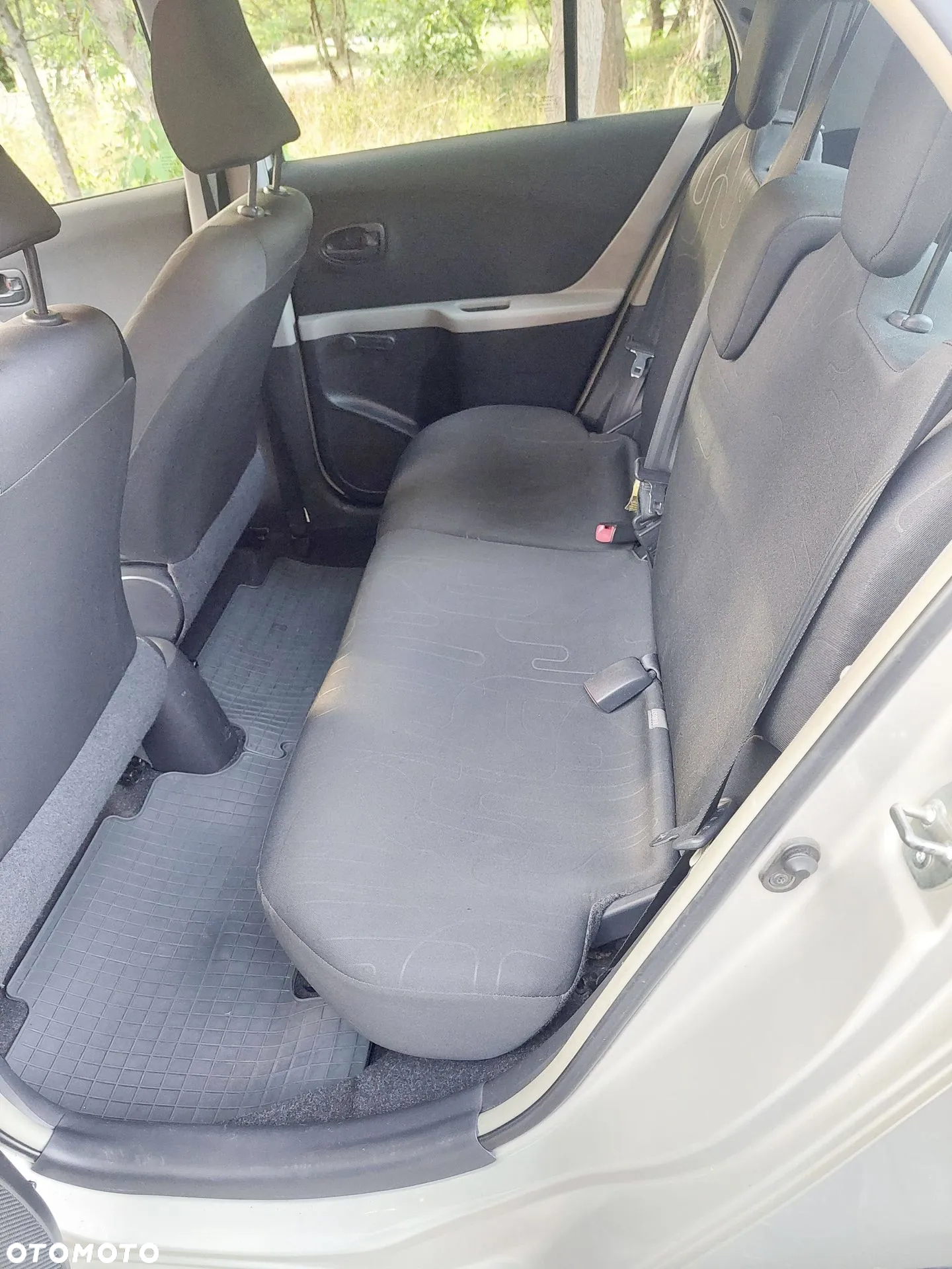 Toyota Yaris 1.0 Luna - 5