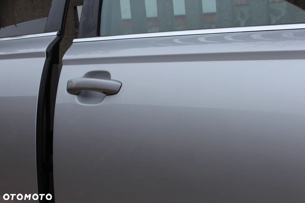 DRZWI PRZEDNIE TYLNE PRAWE AUDI A6 C7 AVANT LY5Q 2015 - 7