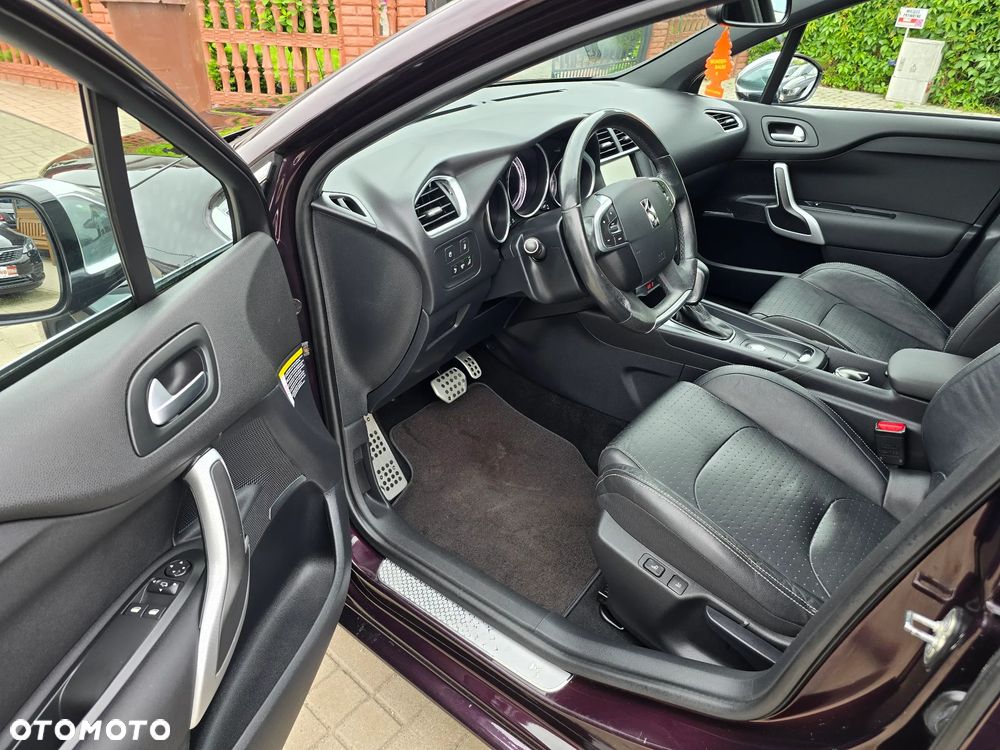 DS Automobiles DS 4 - 8